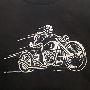 Black Bone Yard Customs biker tee. Men's size L